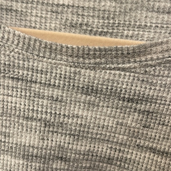 MADEWELL Thermal/ Over sized Waffle Top/Knit/Long Sleeve/pocket/wide sleeve - Picture 5 of 8
